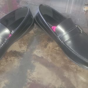 Brand new Kenneth Cole Loafers